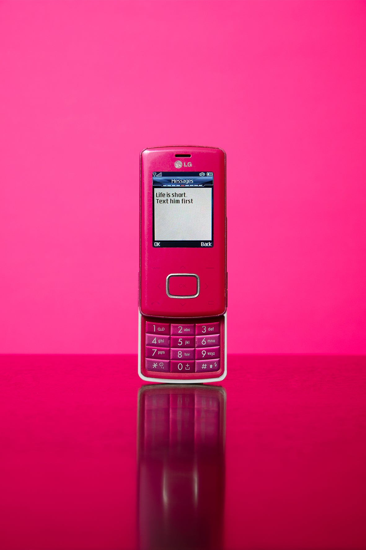 Vykort - Life is short. Text him first